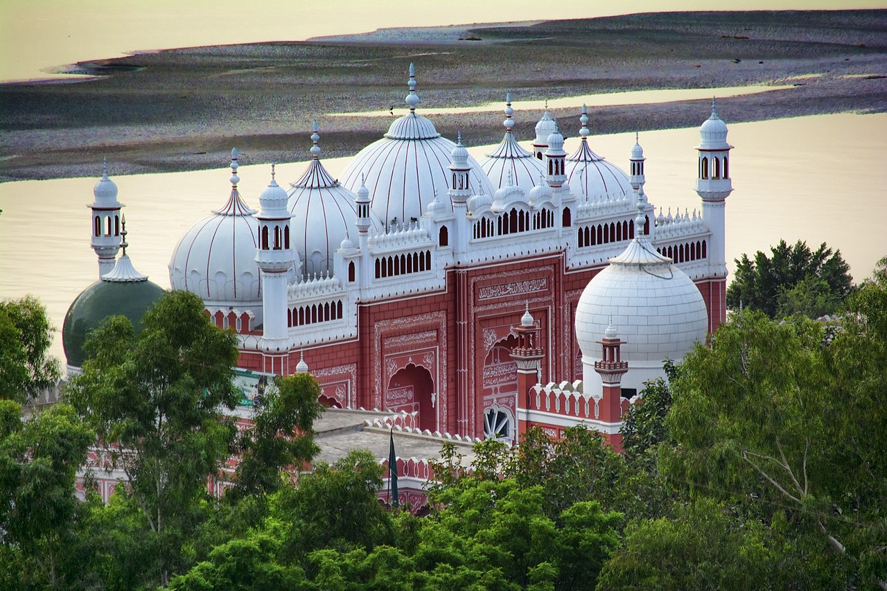 Book Hotels in Pakistan
